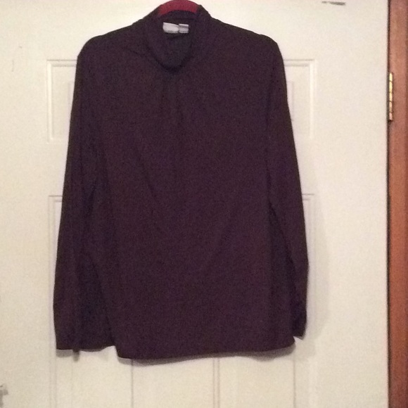 Tops - Long sleeve brown shirt